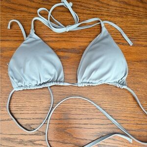 White Fox Boutique Light Gray Triangle Bandeau Bikini Top size m